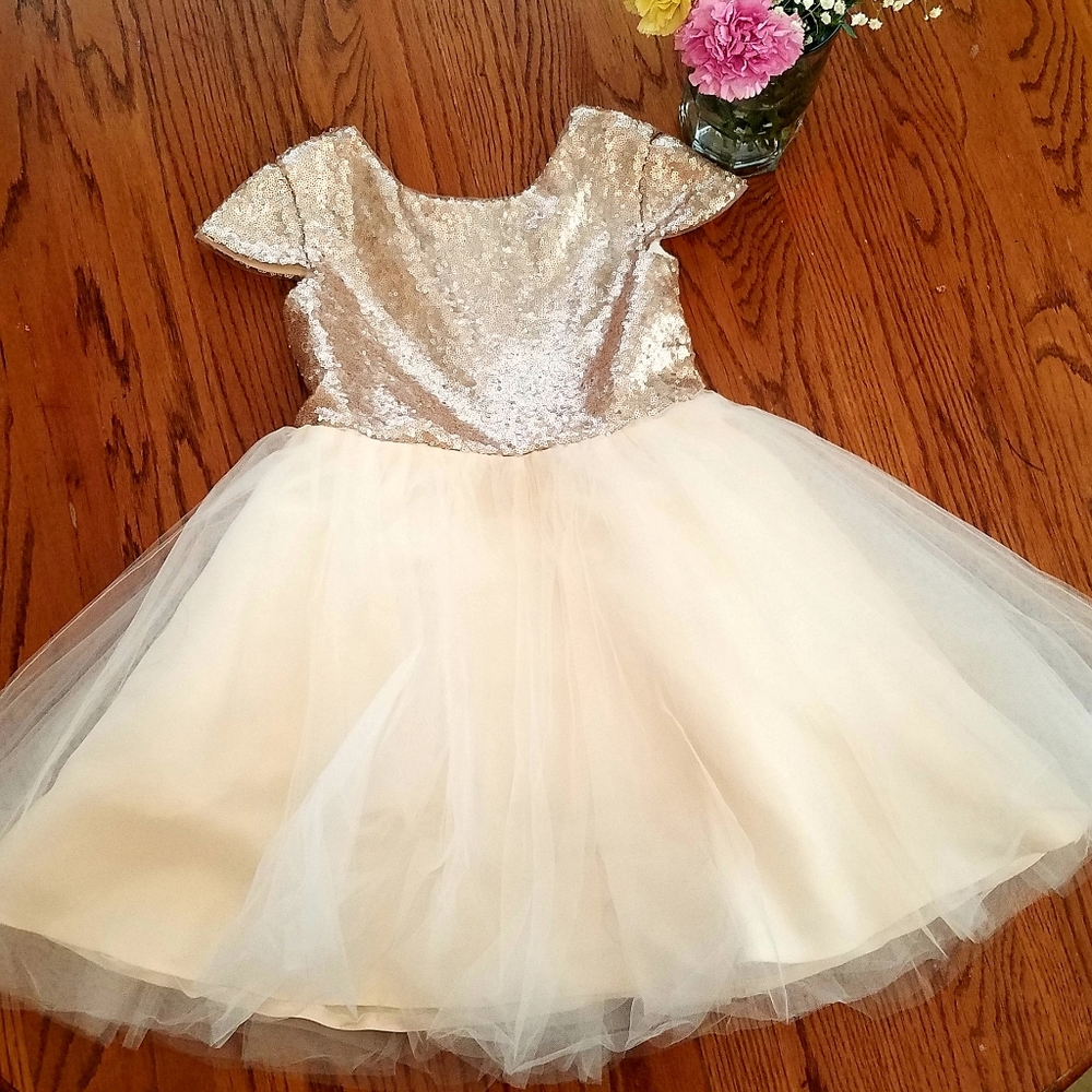 Girls dress size 9